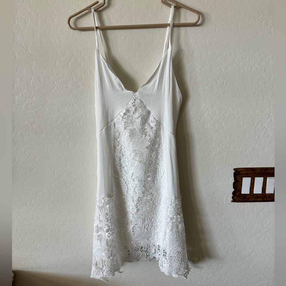 White lace dress